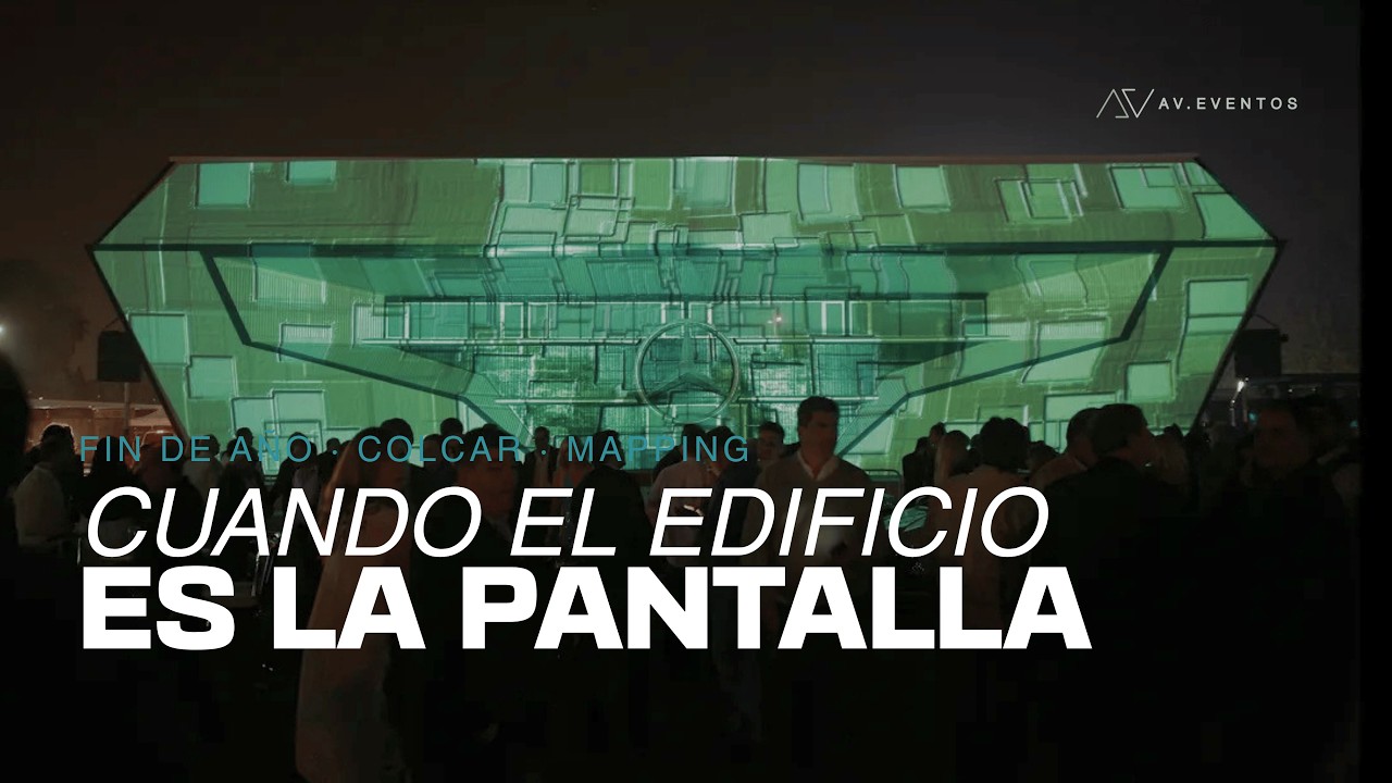 Momento de Colcar · Mapping sobre la fachada del Centro Logístico 2017.